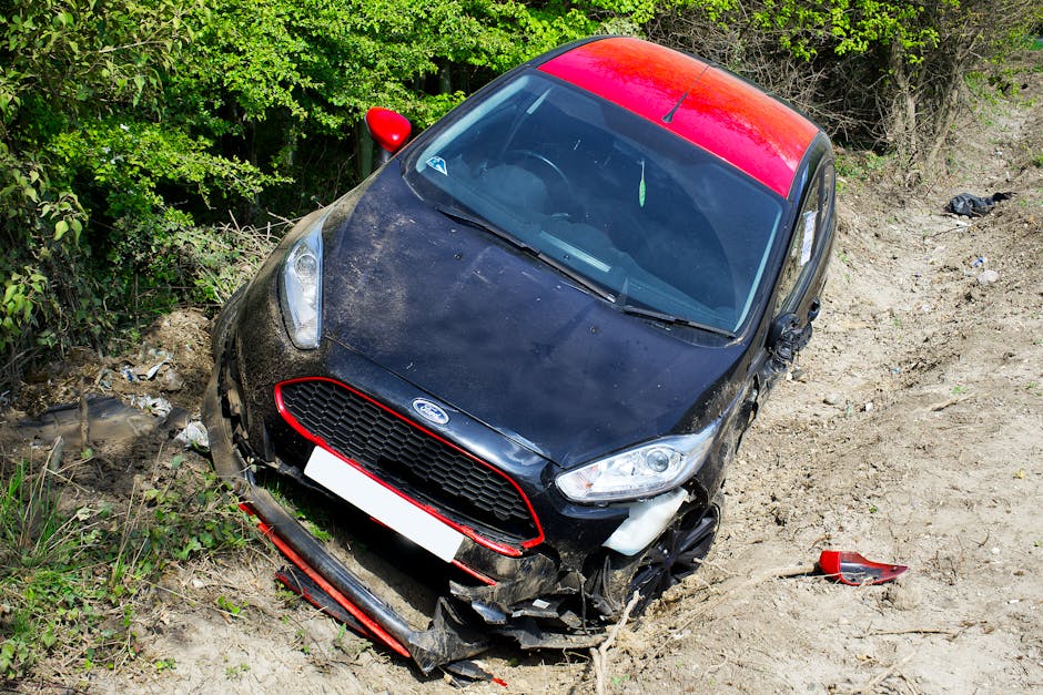 who-to-call-after-a-crash-in-the-305-image miami florida car accident lawyers